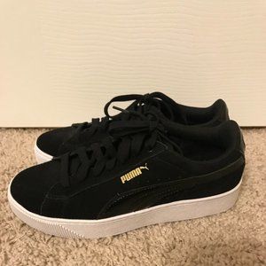 Womens black suede platform PUMA- 6.5